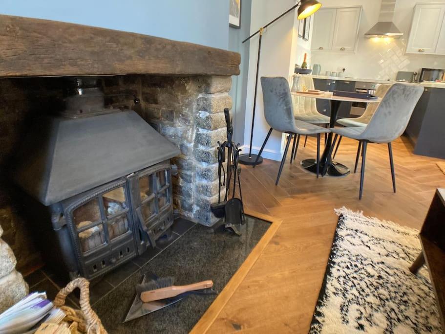 Cosy 2 Bedroom Cottage In Scarborough'S Old Town Exterior foto