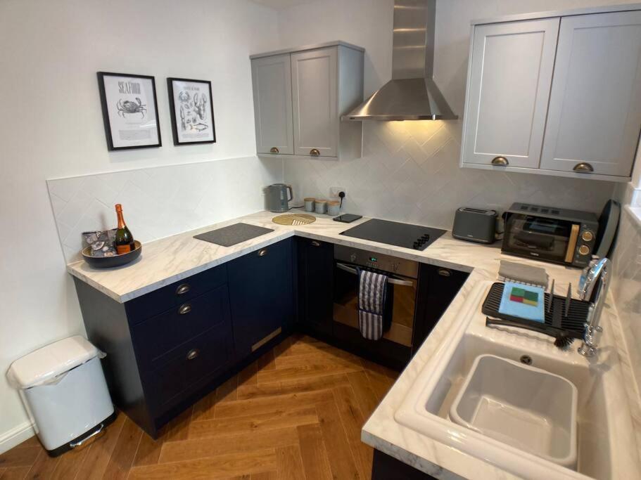 Cosy 2 Bedroom Cottage In Scarborough'S Old Town Exterior foto