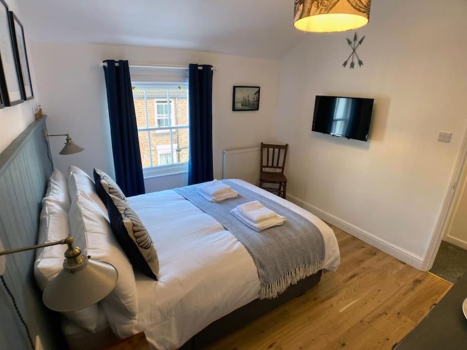 Cosy 2 Bedroom Cottage In Scarborough'S Old Town Exterior foto